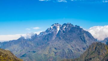 Pearl Of Africa’s Hidden Safari Gems